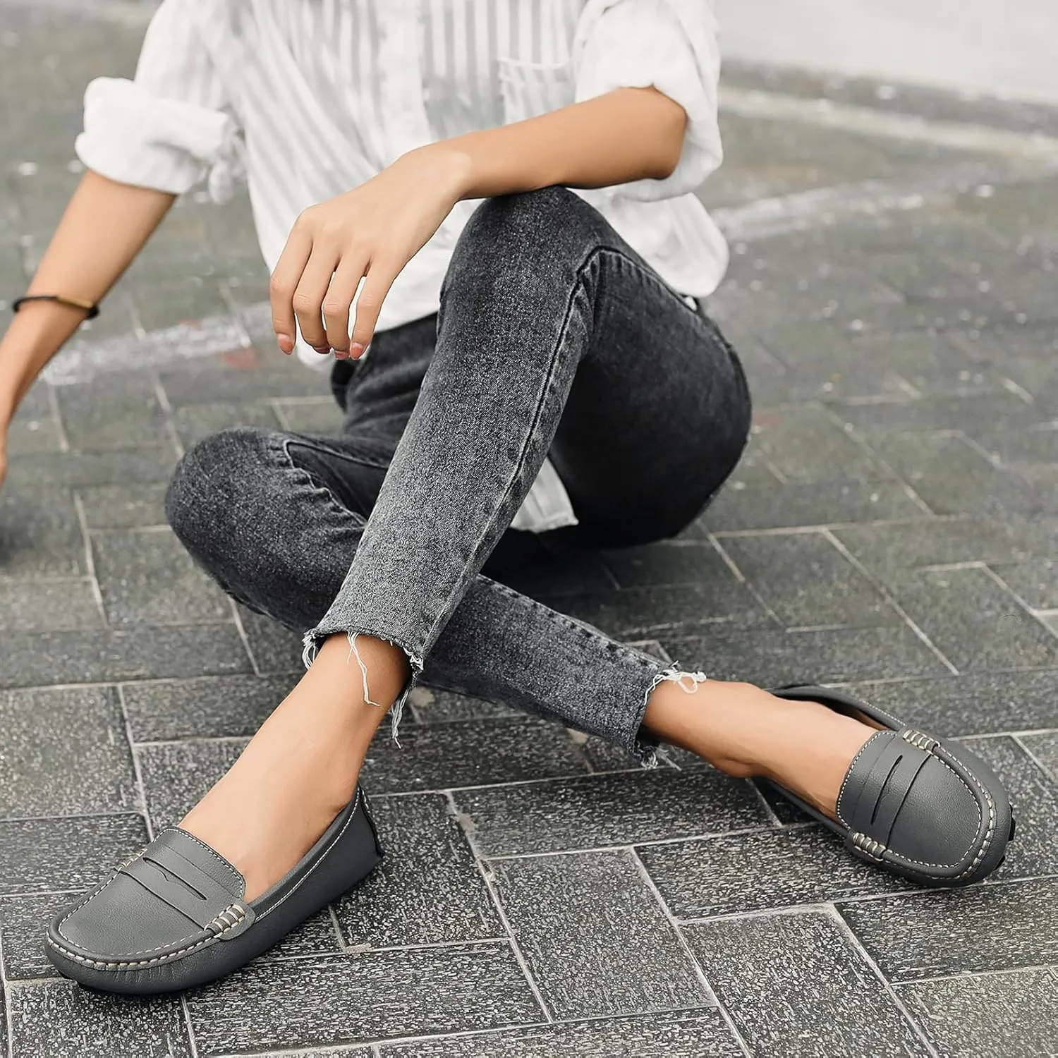 Artisure Women's Classic Comfort Leather Penny Loafers Casual Slip-Ons Lightweight Walking Flats Driving Mocs Boat Shoes