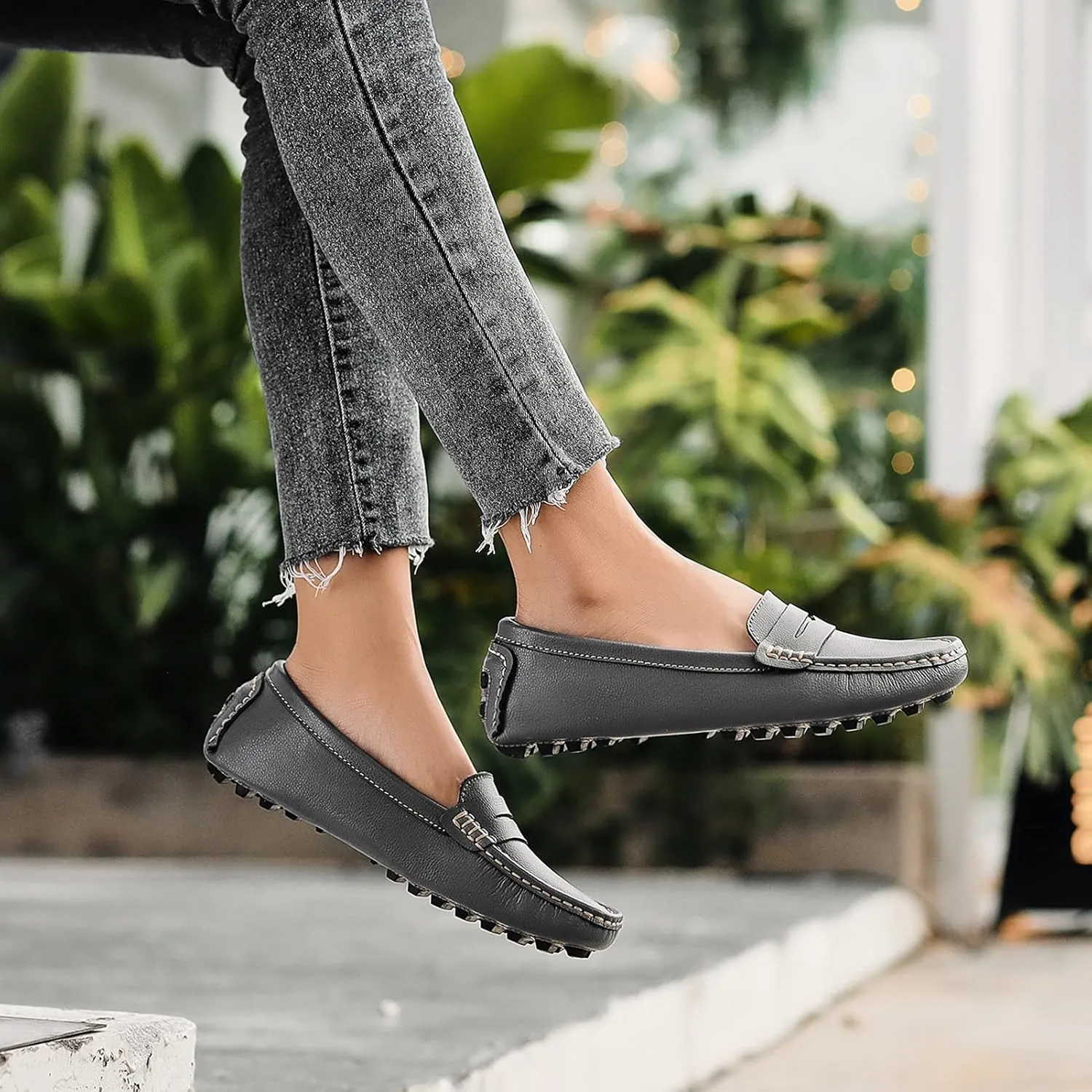 Artisure Women's Classic Comfort Leather Penny Loafers Casual Slip-Ons Lightweight Walking Flats Driving Mocs Boat Shoes