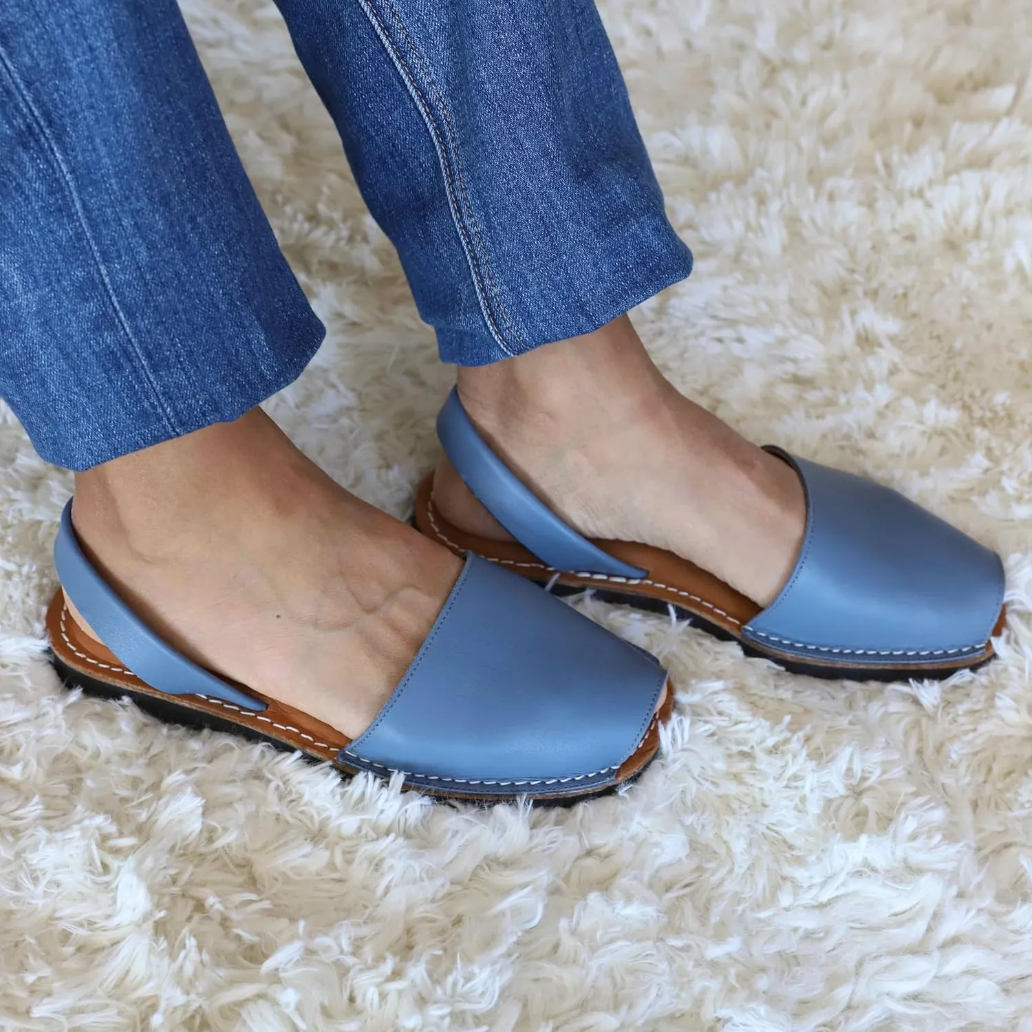 Classic Flat Sandals for Women – Dressy Soft Leather Peep Toe Women’s Flat Sandals, Casual Slip on Flats