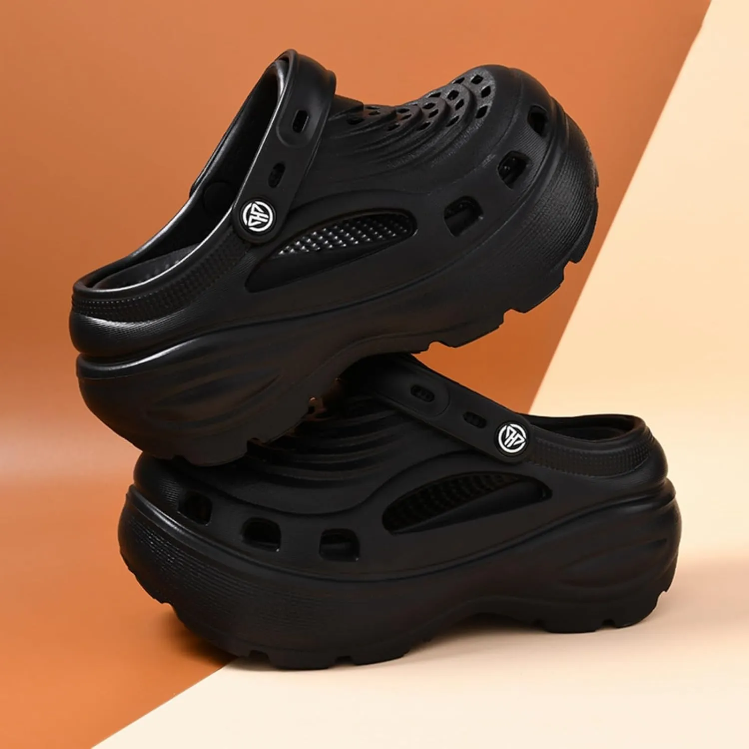 Fashion comfortable platform clogs for women, 6CM height - increasing, cloud slides, Casual pillows sandals, beach shoes, sandals