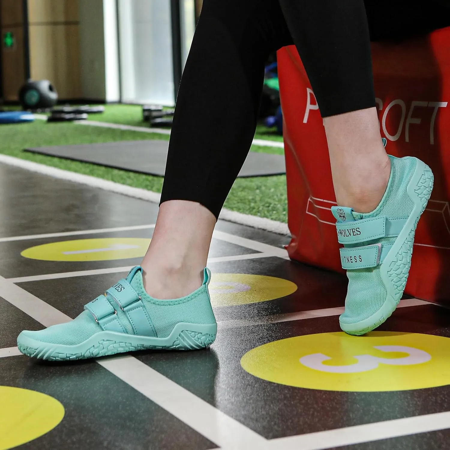 Fitness Shoes Deadlift Shoes Cross-Trainer Sneakers for Men and Women