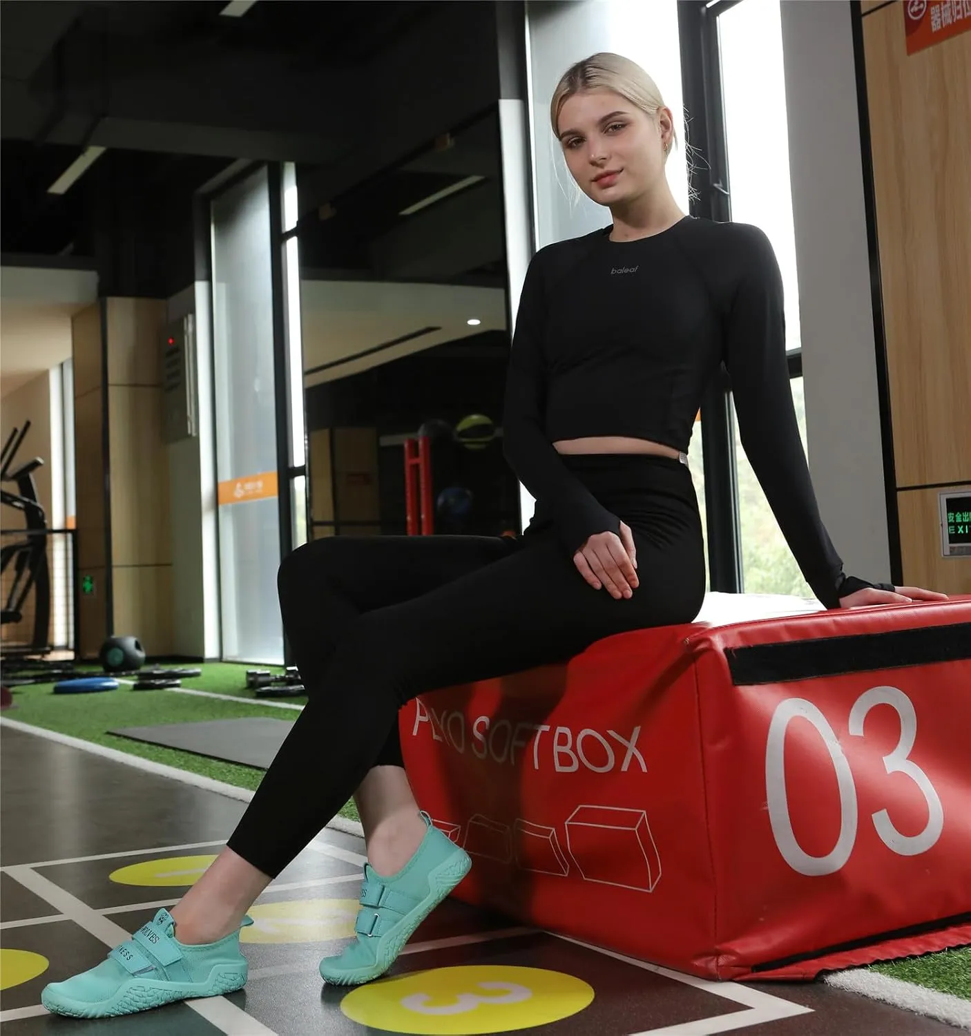 Fitness Shoes Deadlift Shoes Cross-Trainer Sneakers for Men and Women