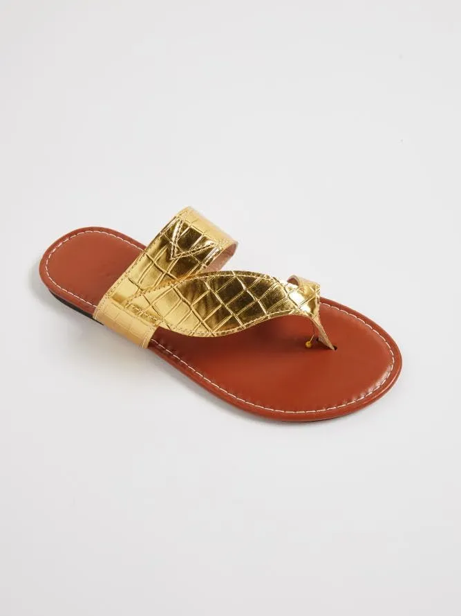 GORGLITTER Women's Metallic Toe Ring Flat Sandals Open Toe Thong Slide Sandals Vacation Beach Flip Flops