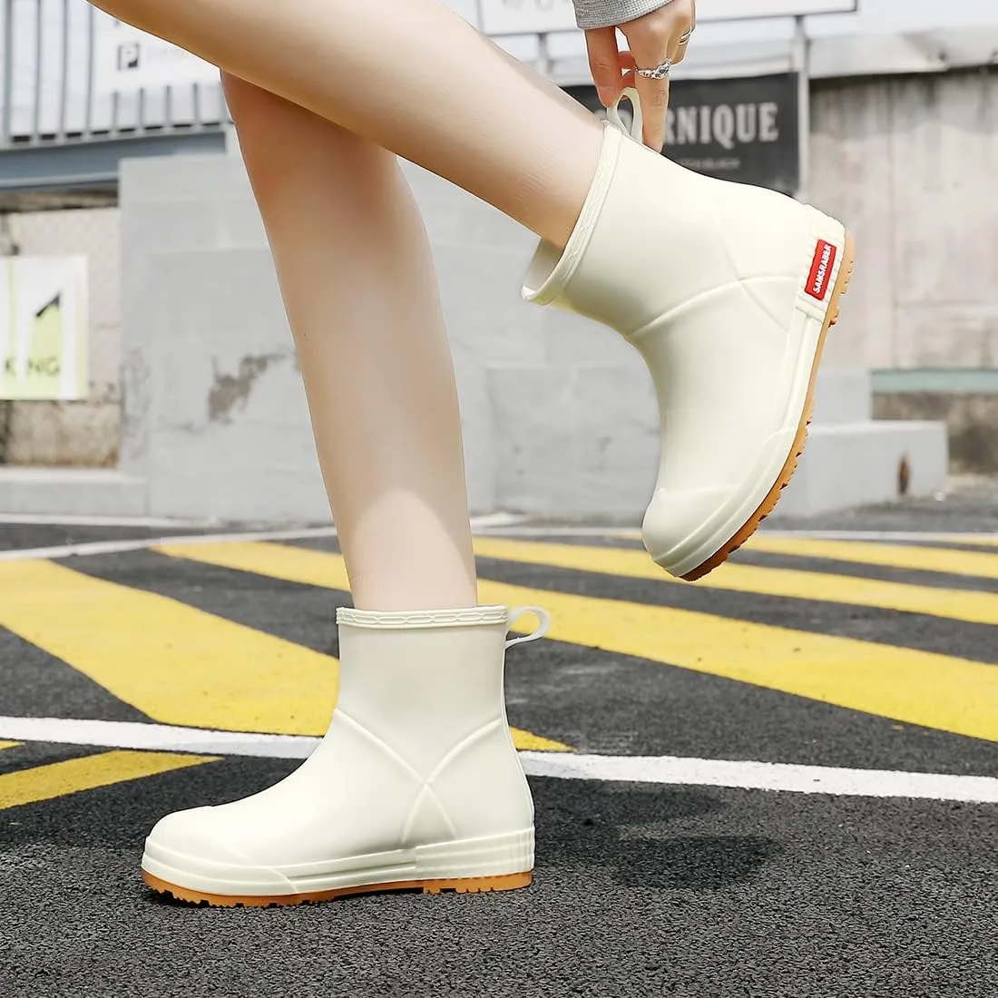 HSBDNZQ Rain Boots for Women, Lightweight Warm Waterproof Rain Boots, Anti-Slipping Garden Boots Soft and Durable, Chelsea Rain Boots with Comfortable Insoles for Outdoor
