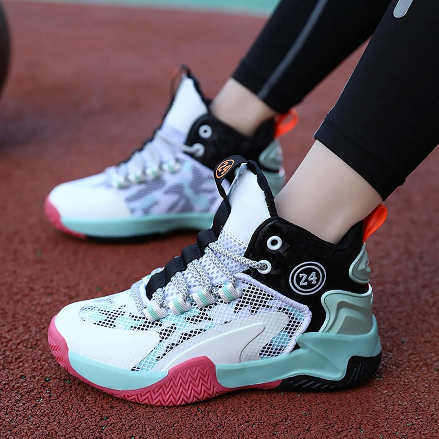 Kids Basketball Shoes Boys Cushion Sneakers Non-Slip Outdoor Sports Shoes Comfortable Girls Lightweight Breathable Walking Running Shoes Tennis Sneakers