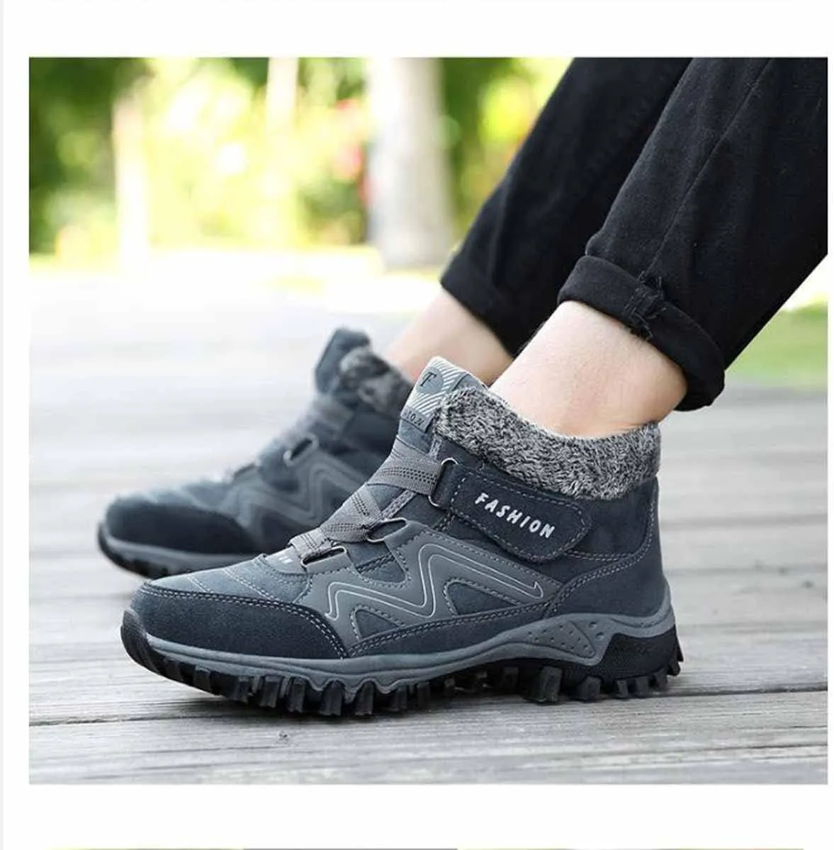 LAVAEGG Women's Winter Thermal Snowy Villi Leather Ankle Boots Fashion high top Boots Outdoor Walking Shoes Non-Slip Hiking Shoes