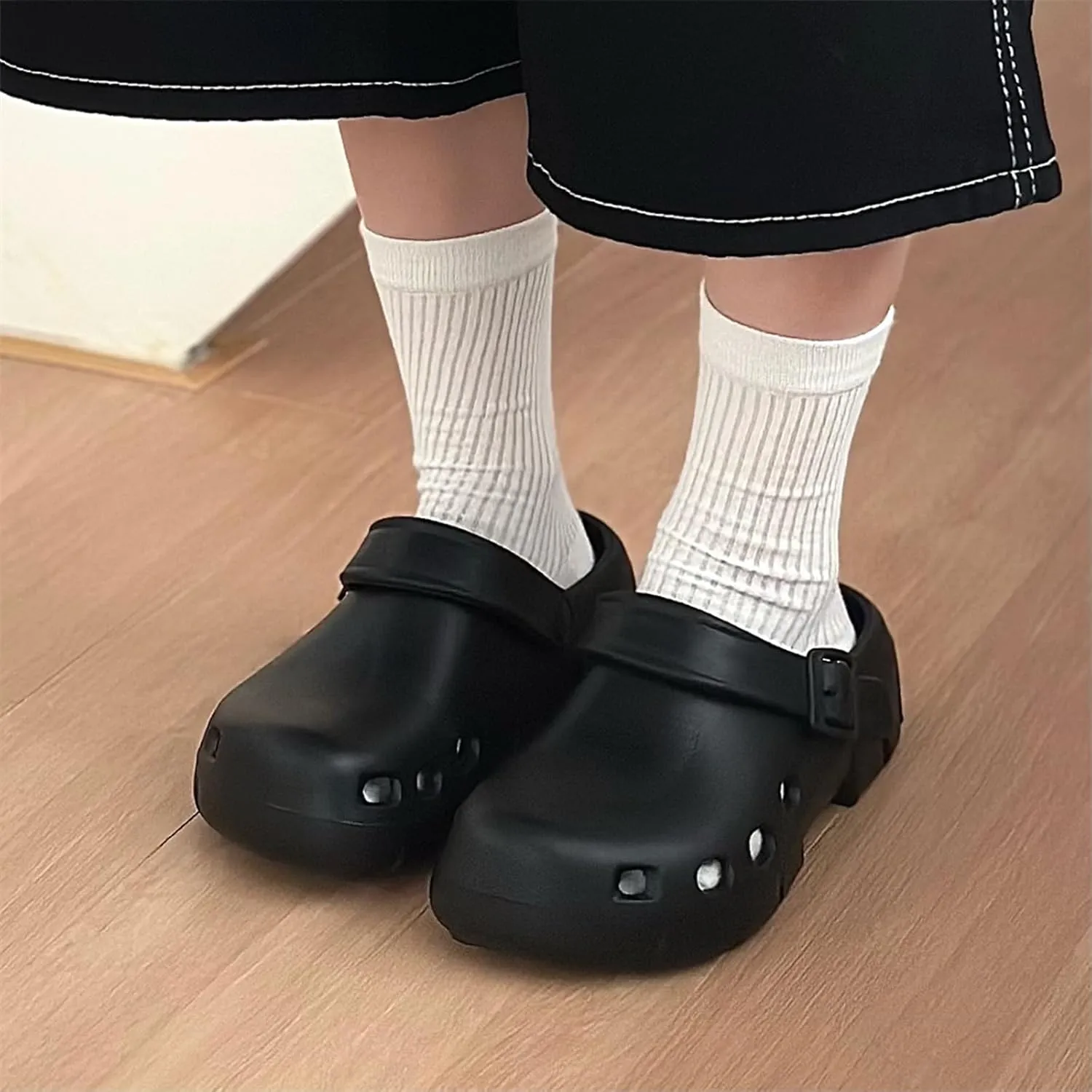 Men's and Women's Unisex-Adult Breathable Work Clogs with Holes Slip Resistant, with Arch Support, Lightweight Beach Slippers for Nurses, Gardeners, Indoor & Outdoor