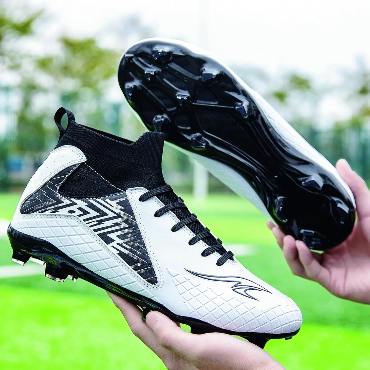 Men's Football Boots with Long Spikes are Breathable, Non Slip, and Lightweight, Suitable for Professional Match Training