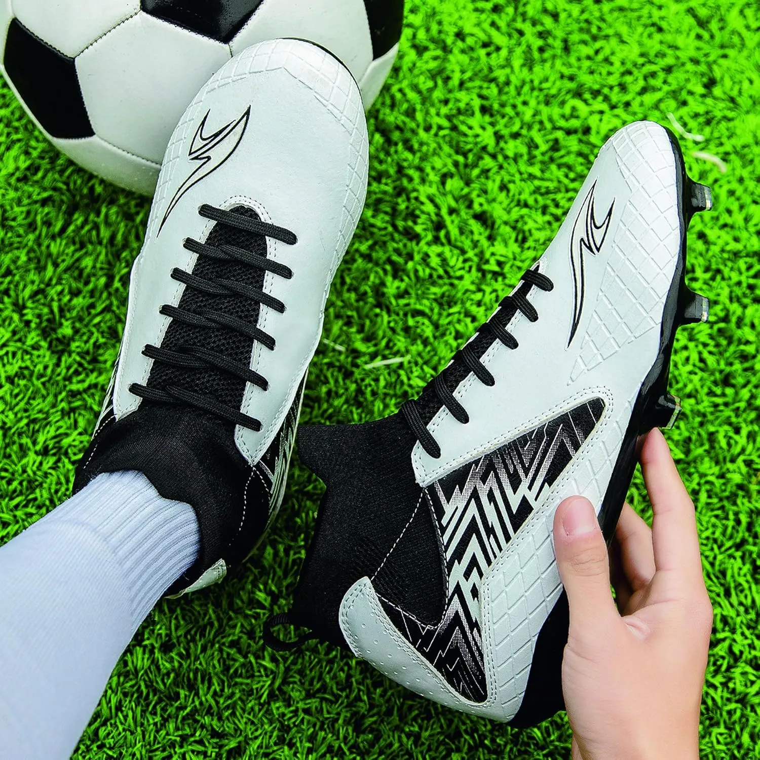 Men's Football Boots with Long Spikes are Breathable, Non Slip, and Lightweight, Suitable for Professional Match Training
