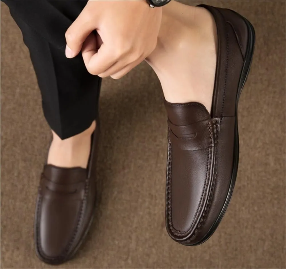 Men's Loafers Round Toe Leather Fashion Slip-on Lightweight Flat Heel Walking
