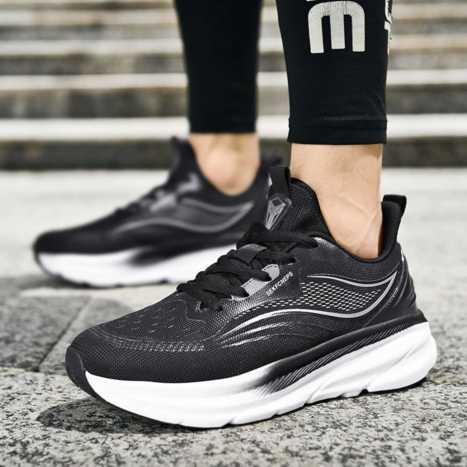 Men's Women's Running Shoes Anti-Slip Athletic Trainers Fashion Sneakers Breathable Fitness Jogging Shoes Outdoor Road Trail Running Shoes