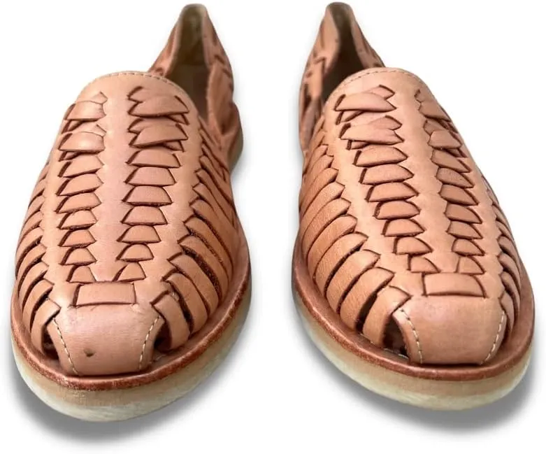 Mexico en la Piel Women's Handmade Leather Huarache Sandals – Genuine Beige Leather, Closed Toe, Casual Slip-On Flats with Interwoven Straps, 2cm Crepe Sole – Water-Resistant and Comfortable