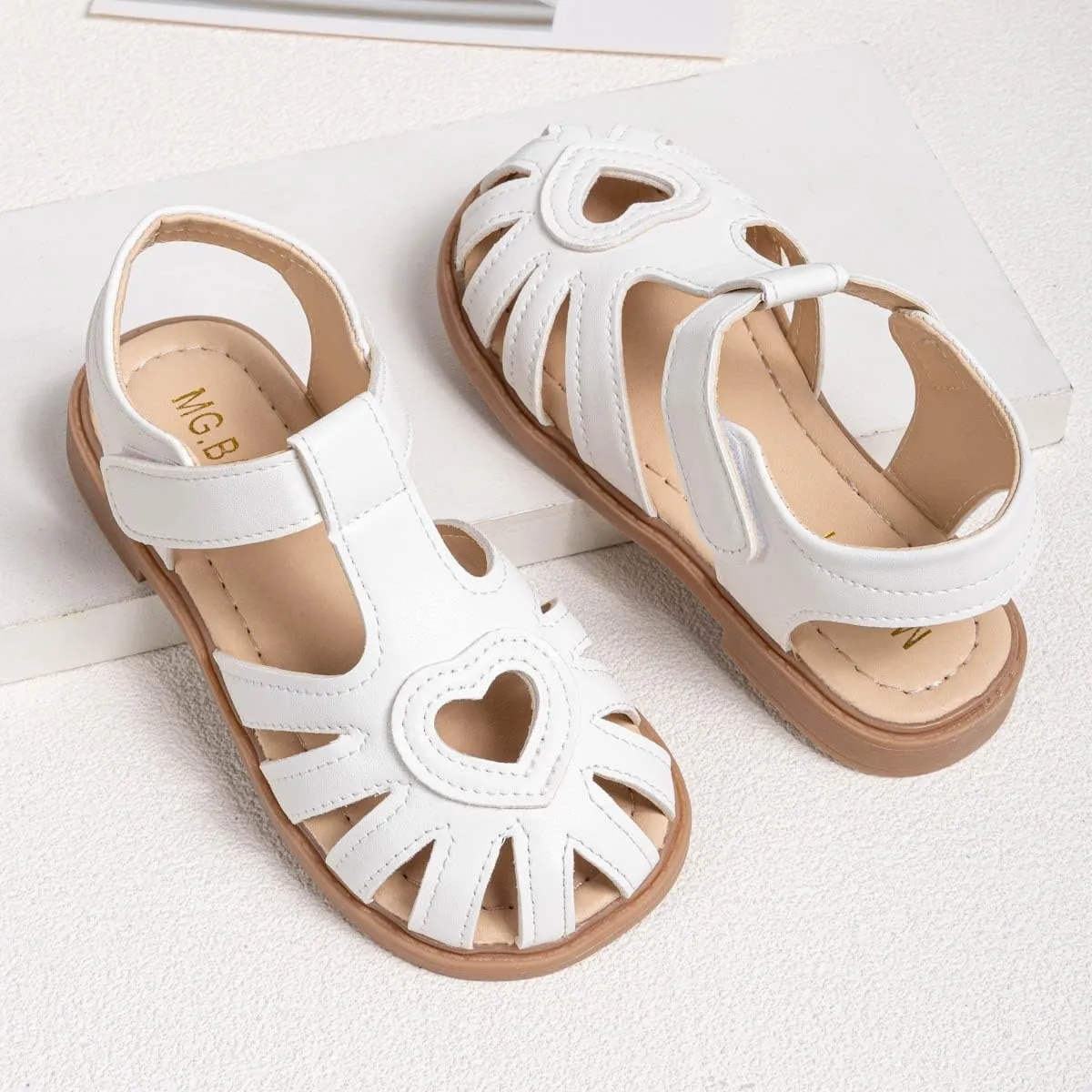ohsofy Girls Sandals Closed Toe Flower Summer Outdoor Beach Dress Shoes (Toddler/Little Kid)