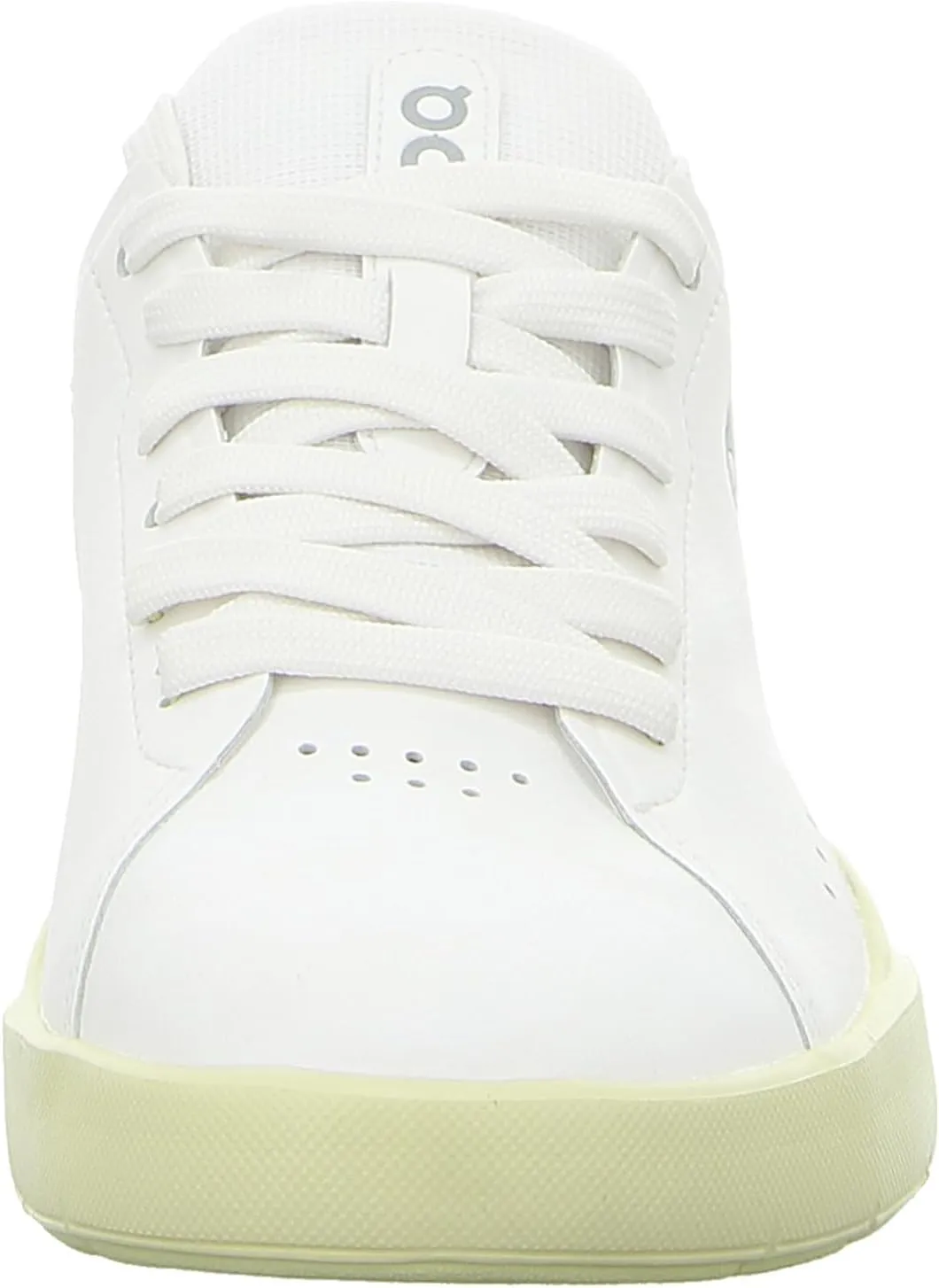 On Women's The Roger Advantage Sneakers