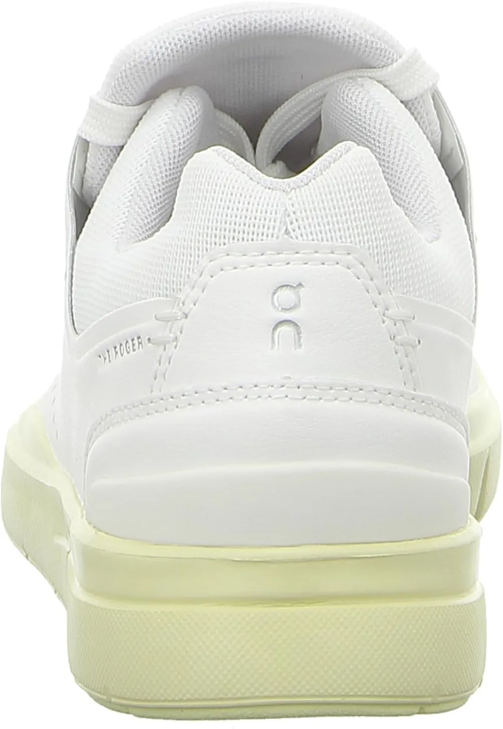 On Women's The Roger Advantage Sneakers