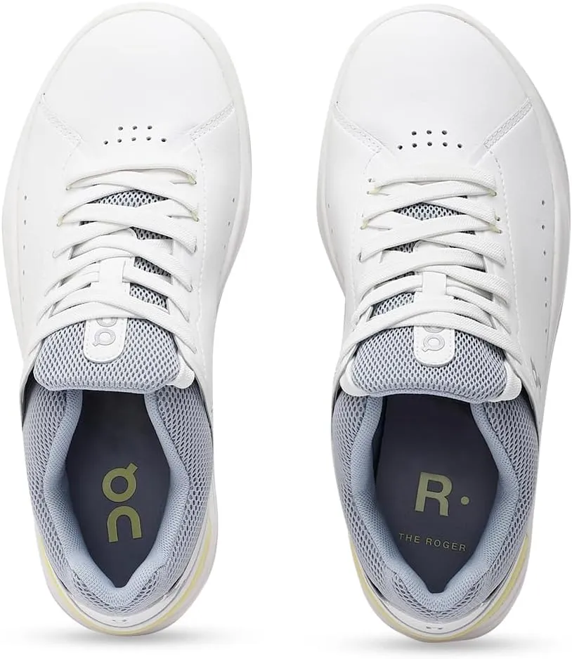 On Women's The Roger Advantage Sneakers
