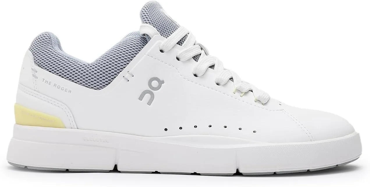 On Women's The Roger Advantage Sneakers