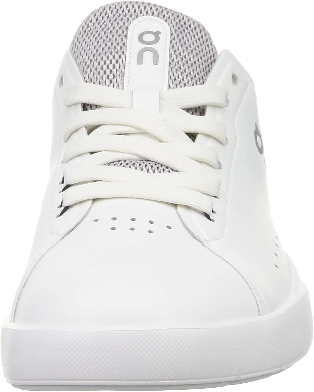 On Women's The Roger Advantage Sneakers