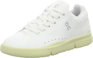 On Women's The Roger Advantage Sneakers