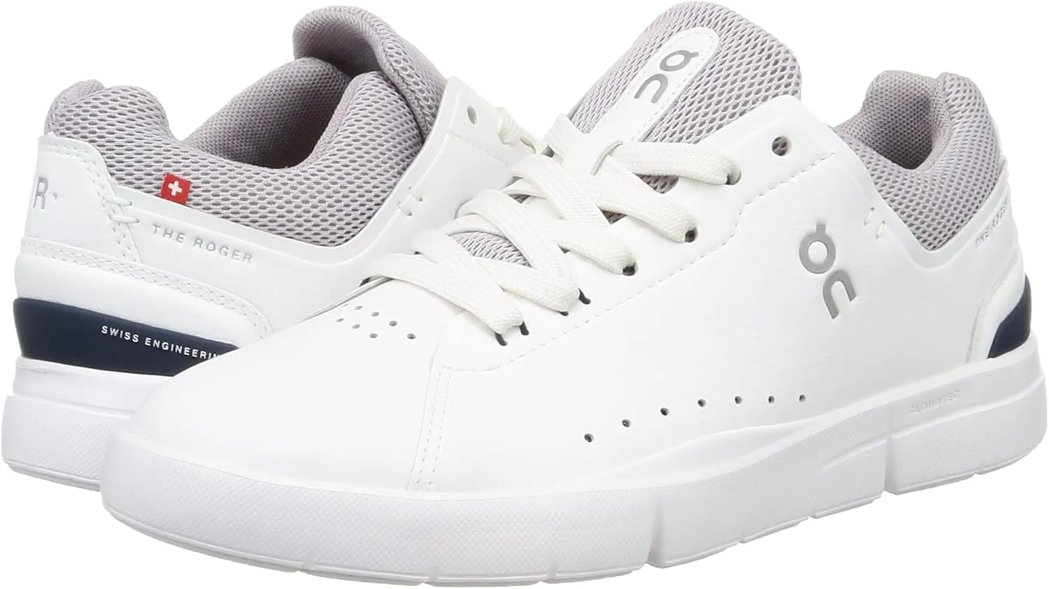 On Women's The Roger Advantage Sneakers