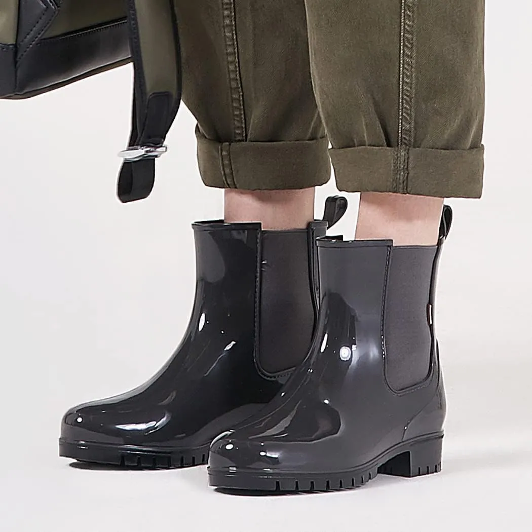 planone Short Rain Boots Women Fashion Waterproof Chelsea Boots for Women Light Outdoor Garden Shoes Ankle Muck Boots for Ladies Non Slip Work Shoes Rubber Boots with Premium Comfort Insole