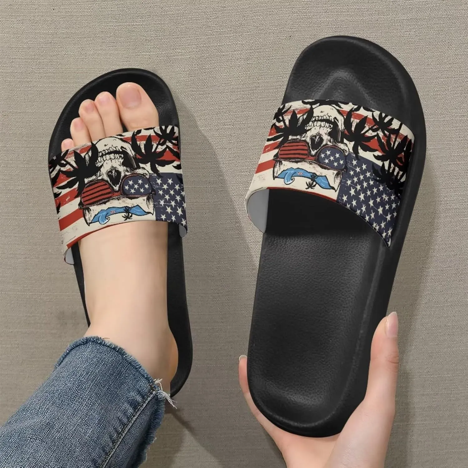 Skull Sandals Women Non-Slip Single Band Slide Sandals Non-Slip Soft Sole Flat Slippers For Indoor Outdoor