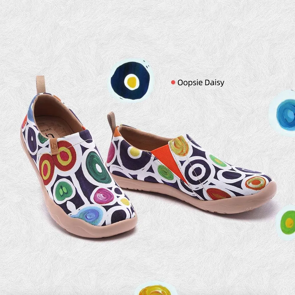 UIN Women's Artistic Slip-On Shoes Vibrant Floral Casual Loafers Lightweight Comfortable Travel Footwear