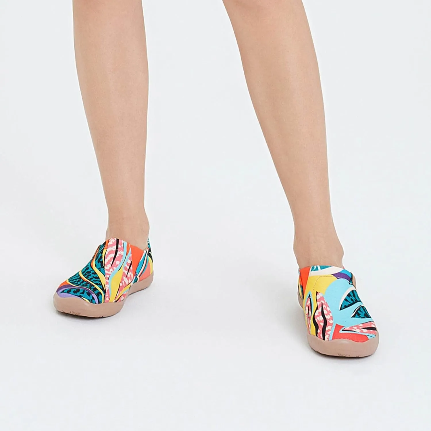 UIN Women's Blossom Slip On Shoes Colorful Comfortable Lightweight Art Travel Sneakers Casual Floral Stylish Everyday Loafers