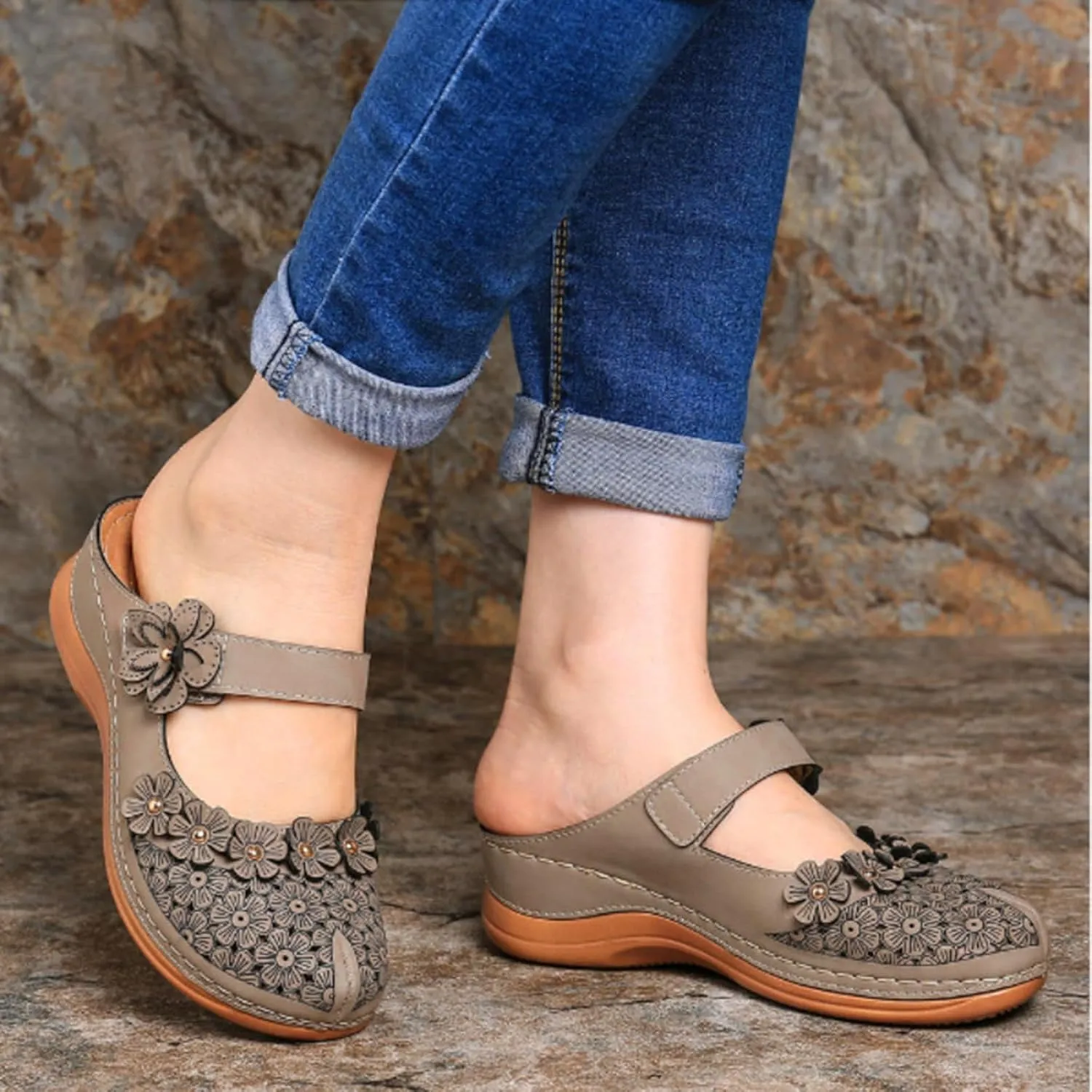 Womens Mule Closed Toe Slip On Clogs Mules Shoes for Women Dressy Summer Casual Wedge Sandals with Adjustable Hook Loop Comfortable Low Heel Orthopedic Sandal Round Head Anti-Slip Soft Bottom Footwear