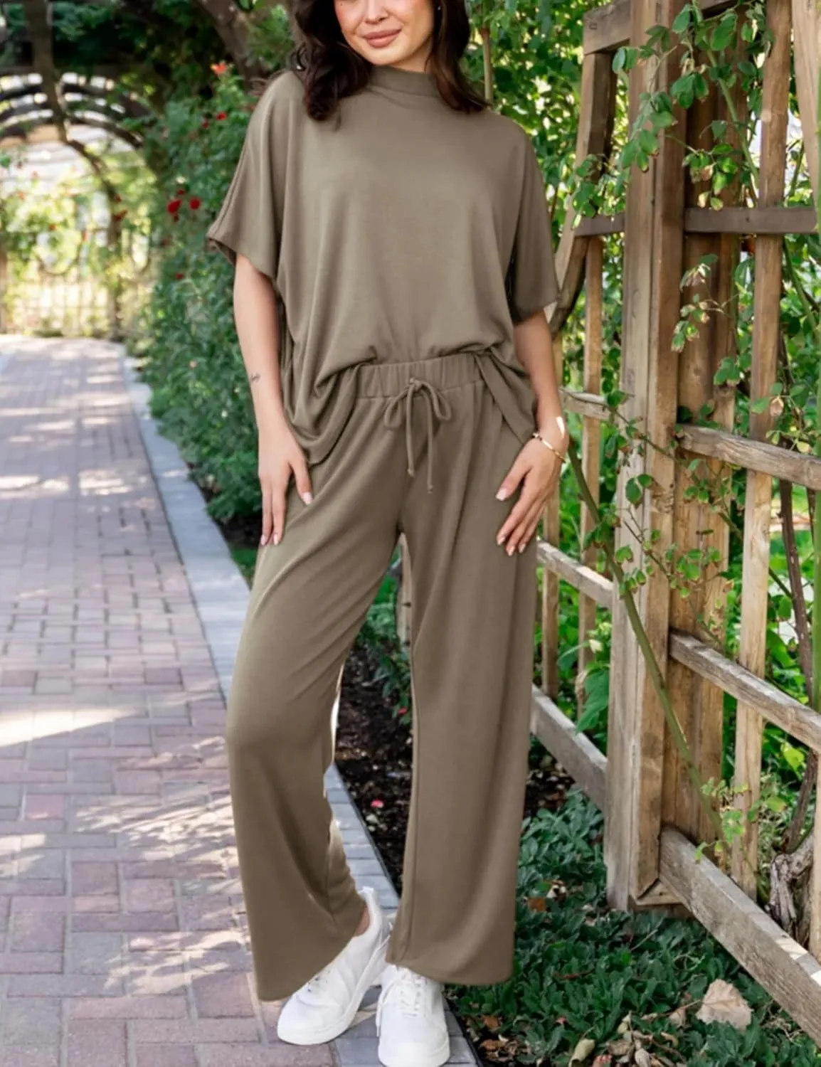 Women’s Oversized Lounge Set Soft Stretchy Mock Neck Top Wide-Leg Pants Casual Travel Loungewear 2Piece Outfit