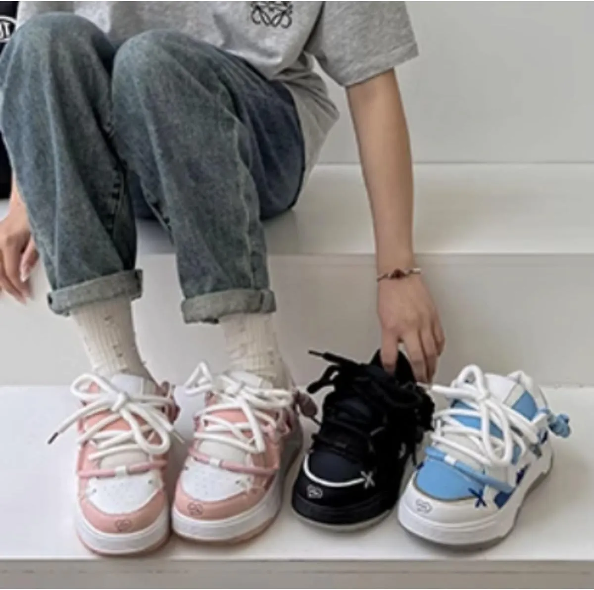 Women's Retro Y2K Puffy Bread Platform Sneakers - Chunky Fashion Statement Shoes with Unique Cross Lacing - Trendy Thick Sole Streetwear Kicks