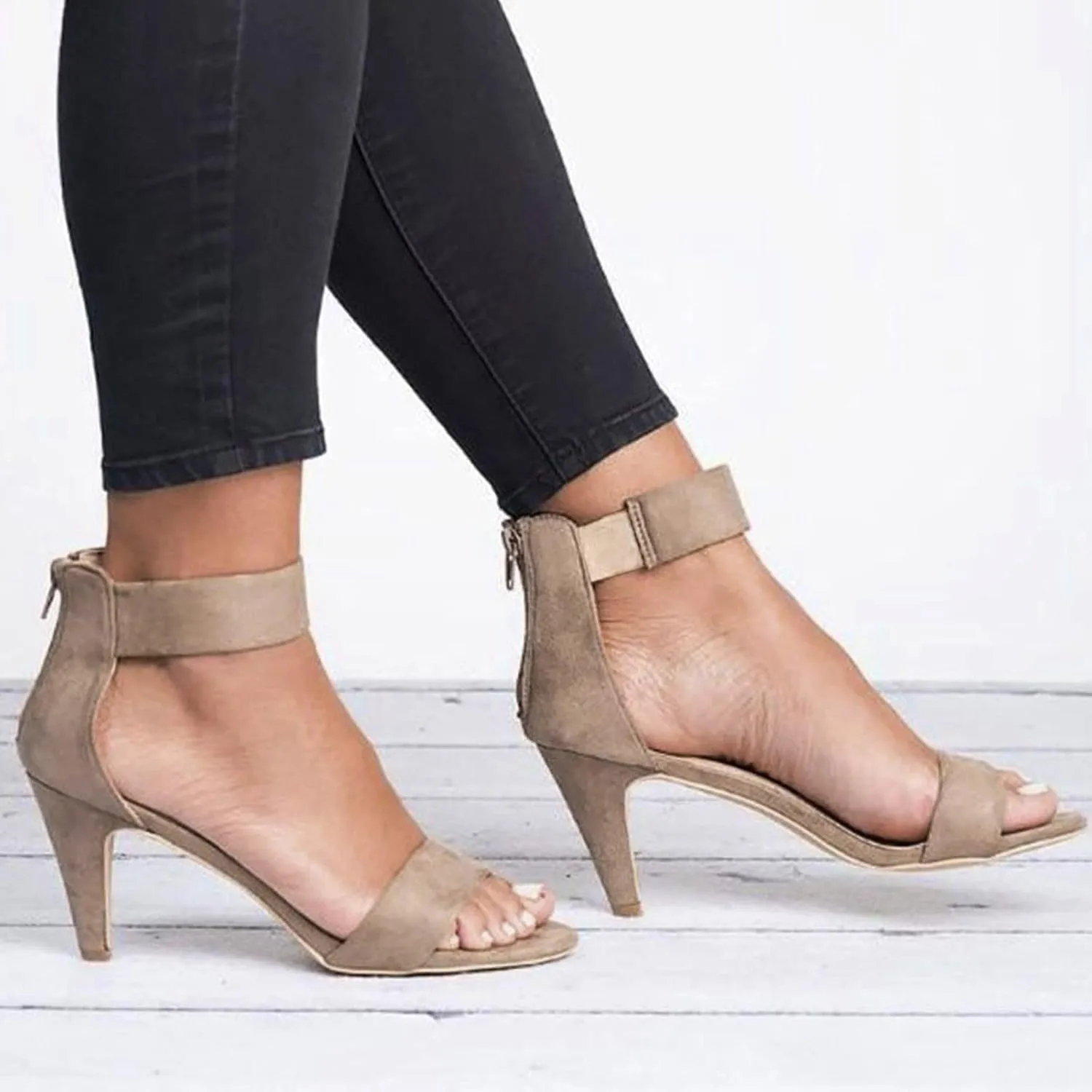 Yanzhenglip Sandals Women Fashion Heels, Women'S Sexy High Heel Sandals Open Toe Pointed Party Sandals, Summer Dressy Low Heel Sandals Hollowed Out Comfortable